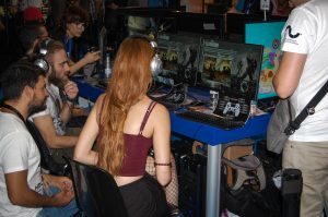 Gamer probando Holfraine