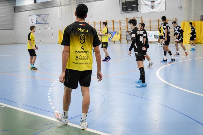 Partido de balonmano de equipo de deporte base